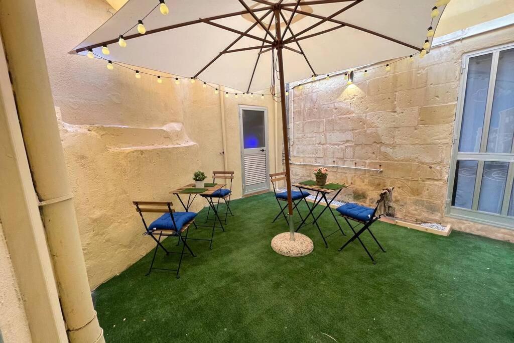 2 Bed Apt In Heart Of St Julians - 5Min From Seafront Saint Julian's Exterior foto